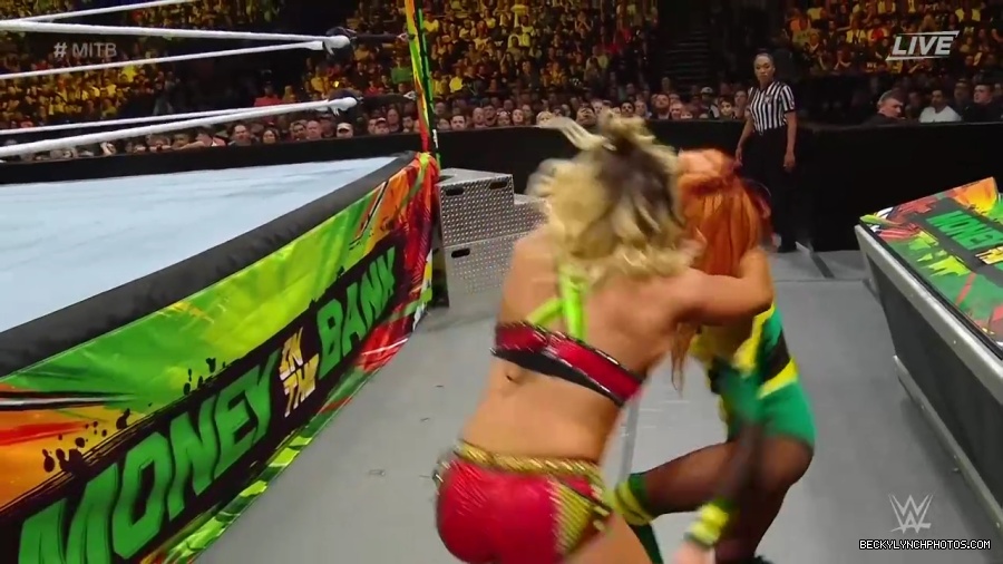 Womens_MITB_mp40835.jpg