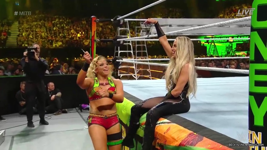 Womens_MITB_mp40845.jpg