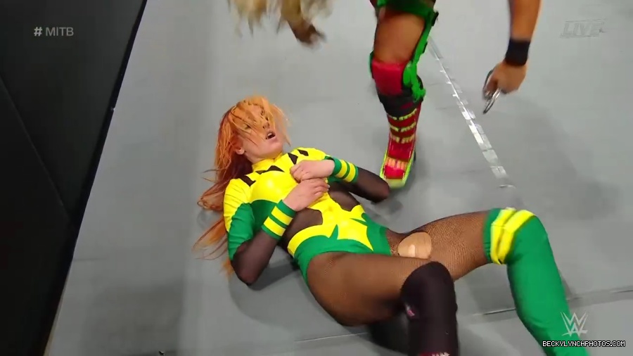 Womens_MITB_mp40857.jpg