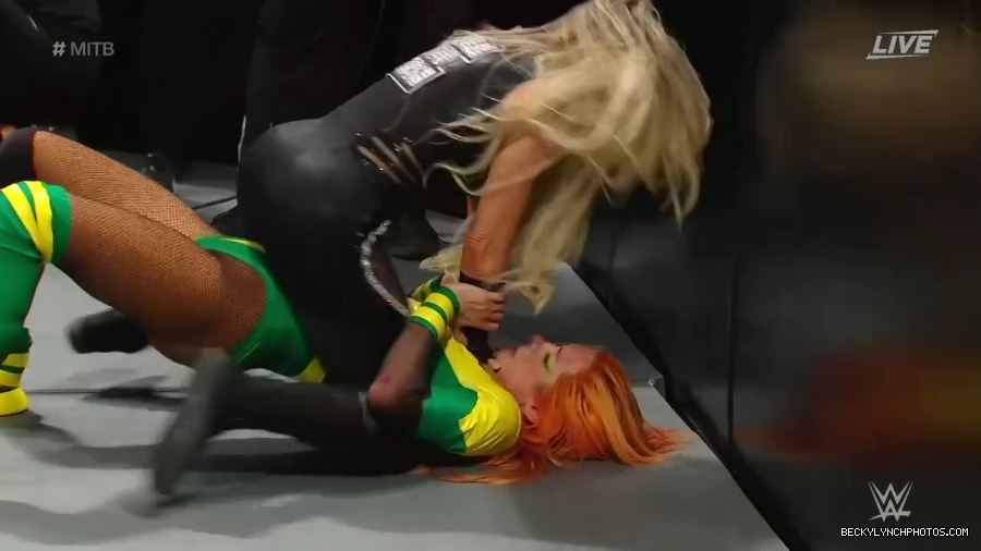Womens_MITB_mp40869.jpg