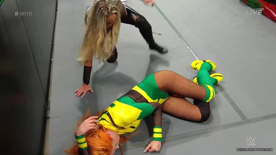 Womens_MITB_mp40872.jpg