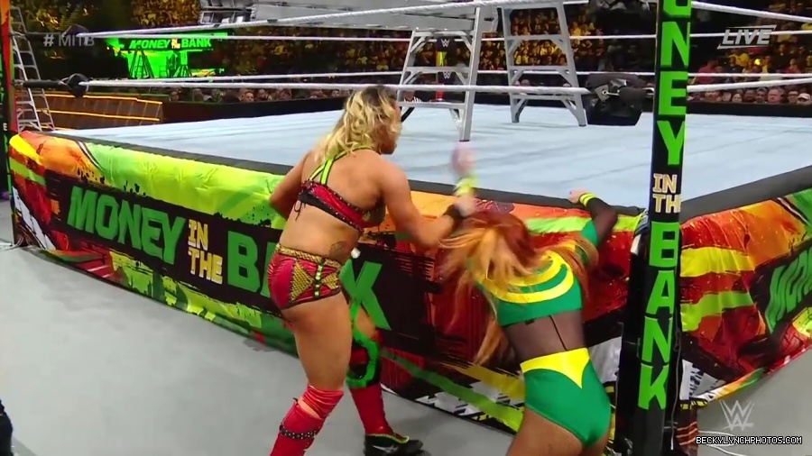 Womens_MITB_mp40880.jpg