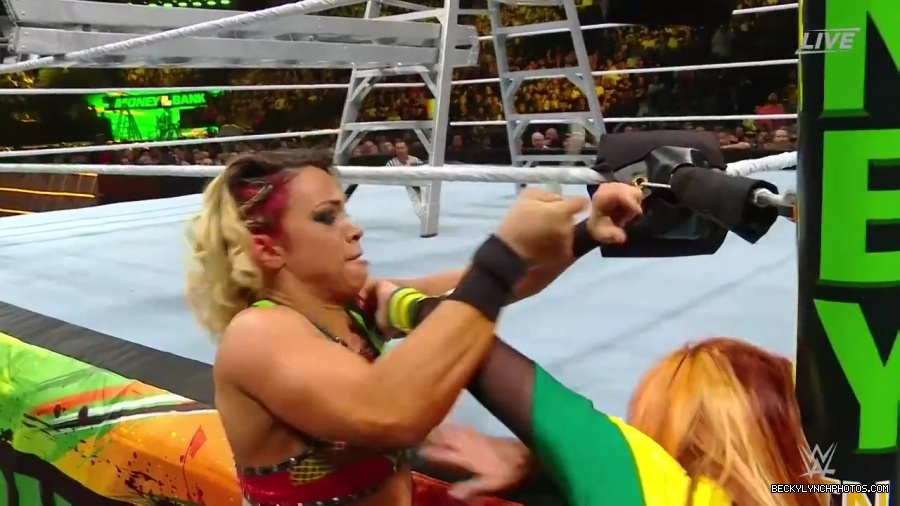 Womens_MITB_mp40888.jpg