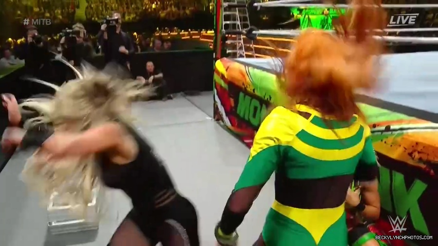 Womens_MITB_mp40892.jpg