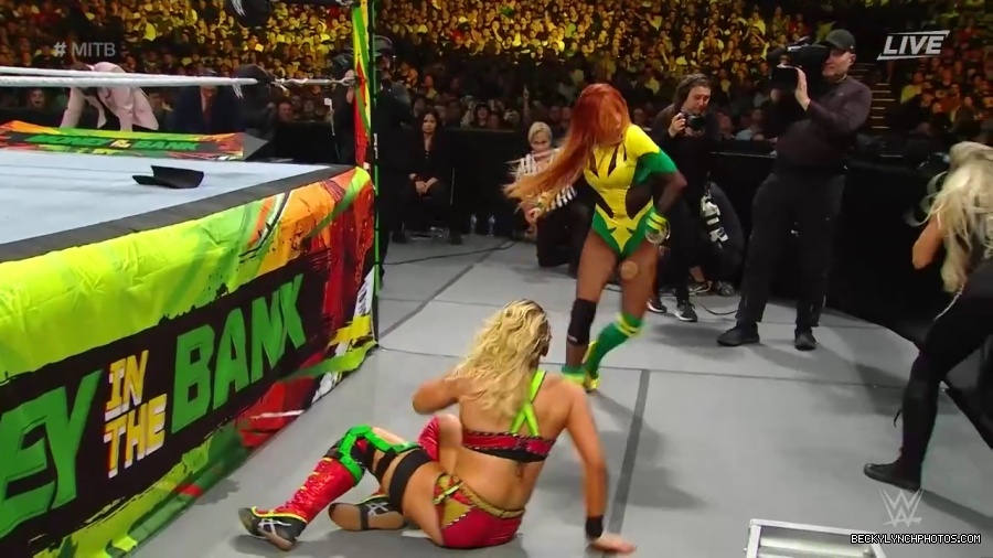 Womens_MITB_mp40894.jpg
