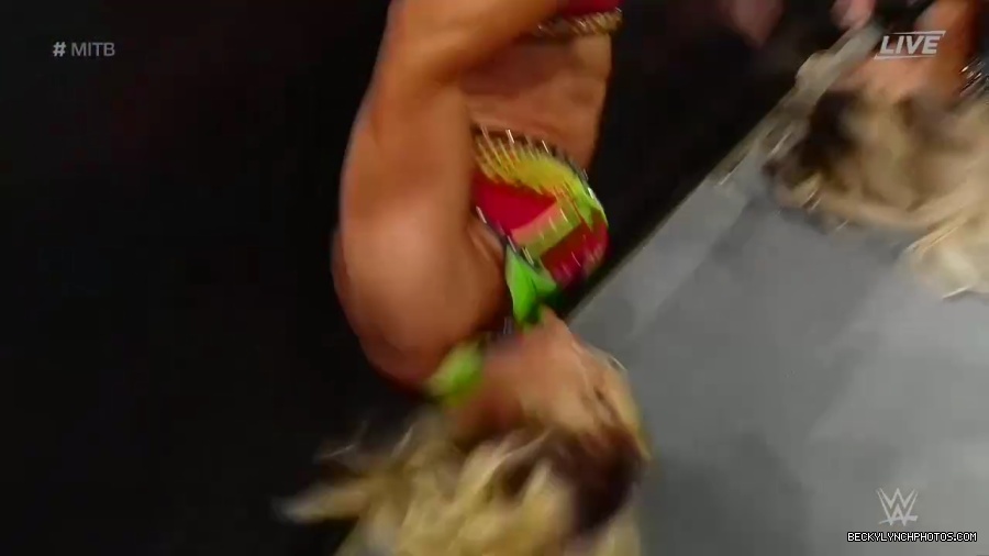Womens_MITB_mp40900.jpg