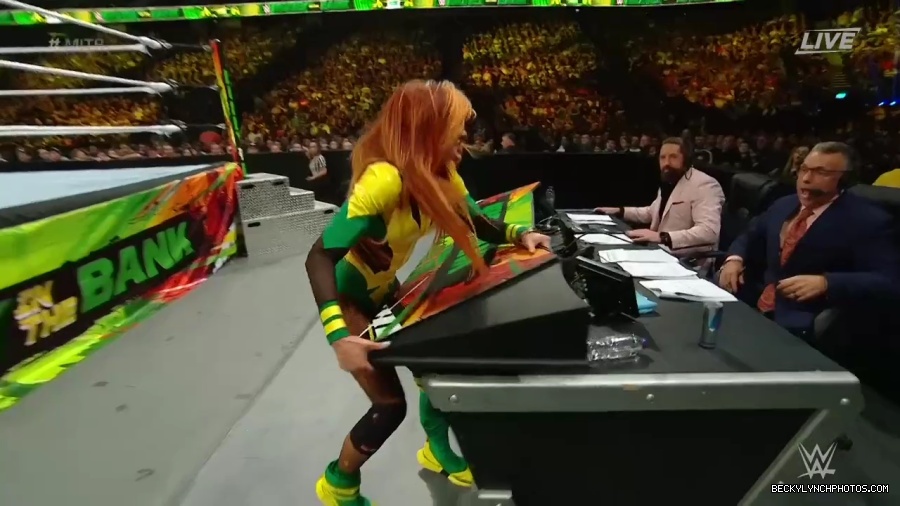 Womens_MITB_mp40907.jpg