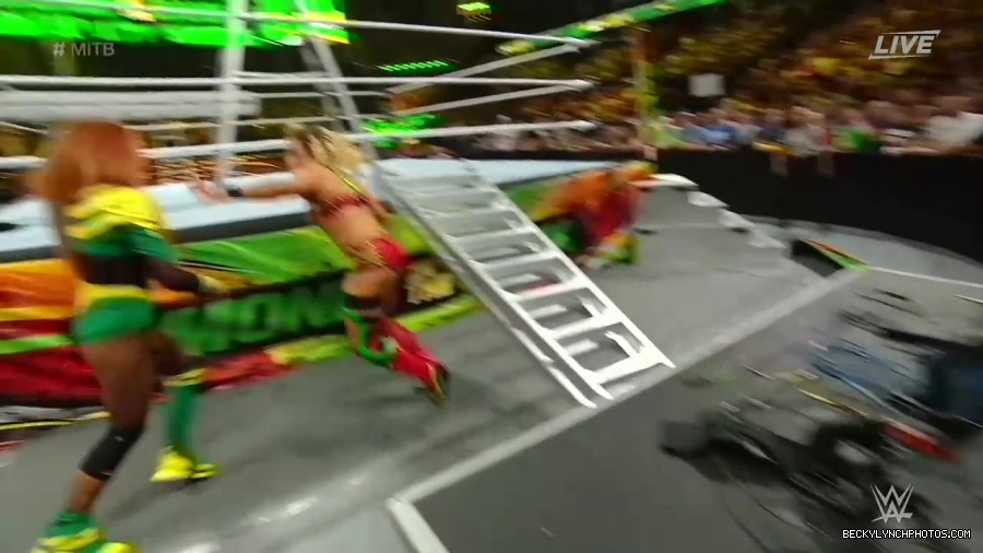 Womens_MITB_mp40938.jpg