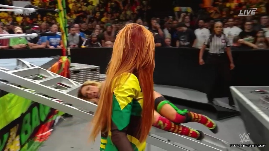 Womens_MITB_mp40945.jpg