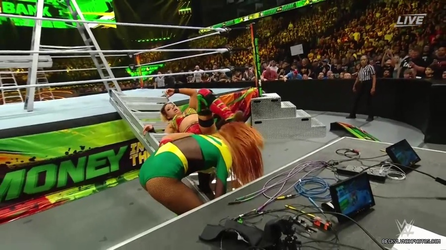 Womens_MITB_mp40952.jpg