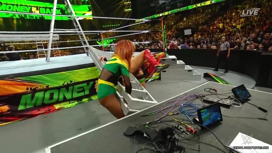 Womens_MITB_mp40953.jpg