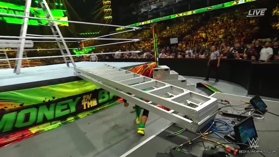 Womens_MITB_mp40956.jpg