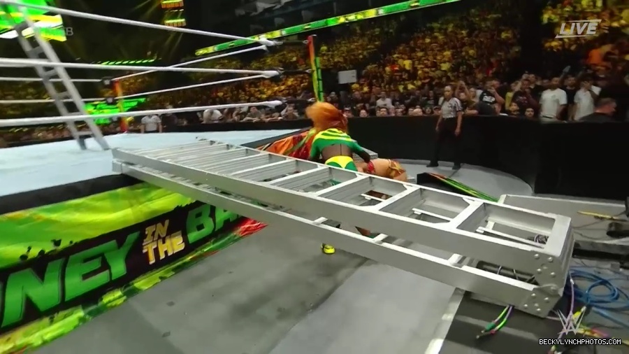 Womens_MITB_mp40957.jpg