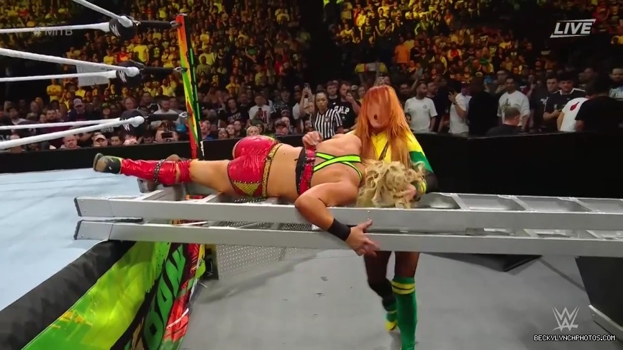 Womens_MITB_mp40959.jpg