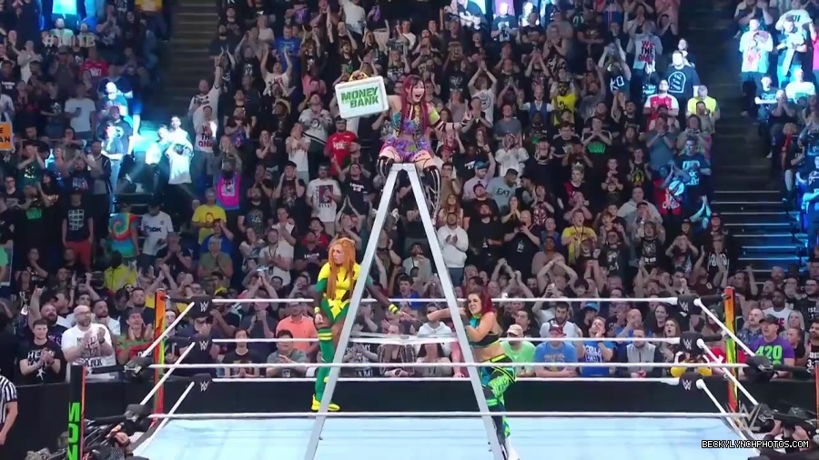 Womens_MITB_mp41313.jpg