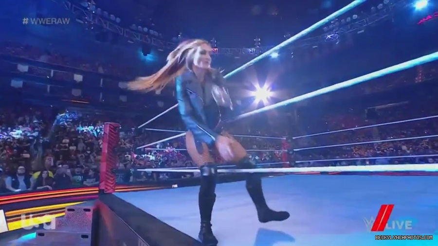 WWE_Monday_Night_Raw_2023_07_31_720p_HDTV_x264-NWCHD_mp40598.jpg