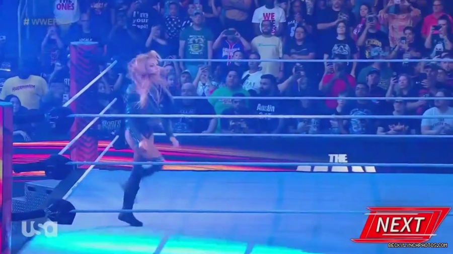 WWE_Monday_Night_Raw_2023_07_31_720p_HDTV_x264-NWCHD_mp40599.jpg
