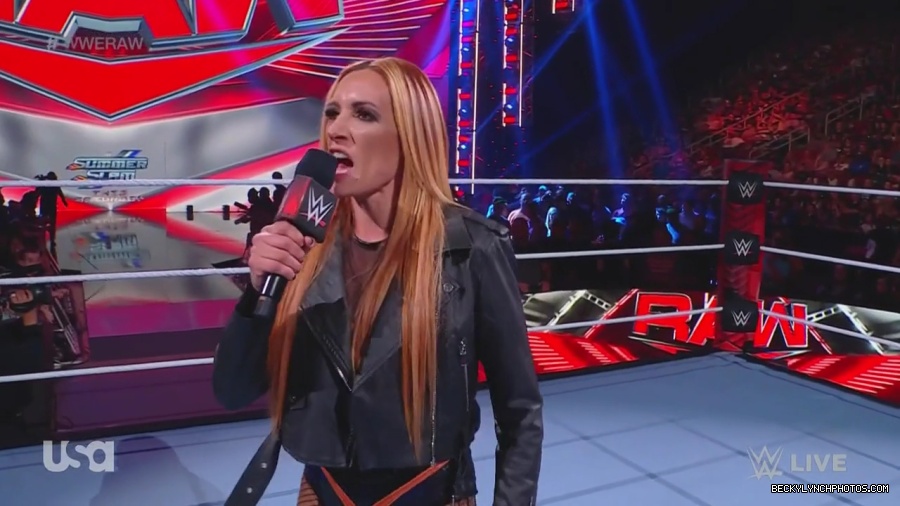 WWE_Monday_Night_Raw_2023_07_31_720p_HDTV_x264-NWCHD_mp40754.jpg