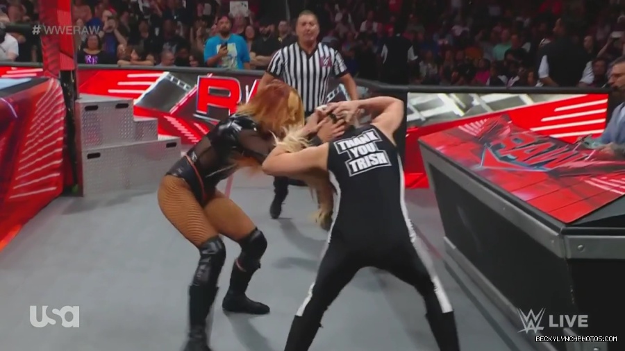 WWE_Monday_Night_Raw_2023_07_31_720p_HDTV_x264-NWCHD_mp40993.jpg