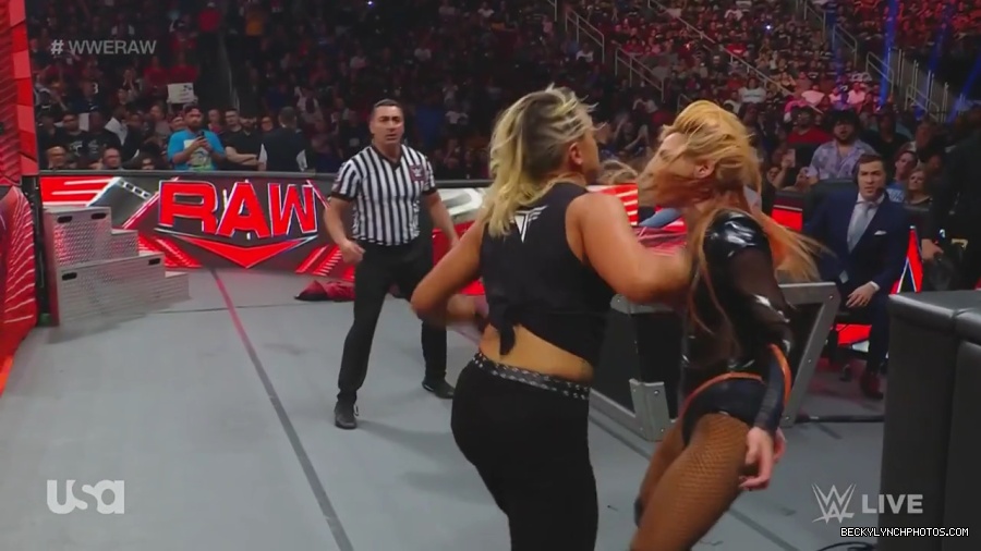 WWE_Monday_Night_Raw_2023_07_31_720p_HDTV_x264-NWCHD_mp41037.jpg