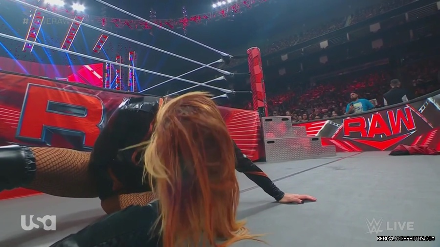 WWE_Monday_Night_Raw_2023_07_31_720p_HDTV_x264-NWCHD_mp41064.jpg