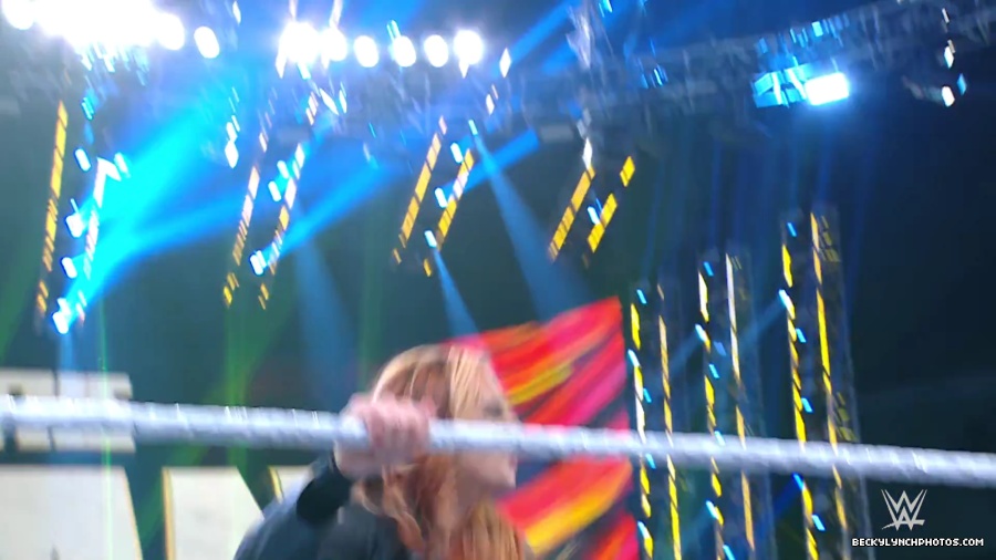 WWE_Raw_01_01_24_Becky_vs_Nia_mp40088.jpg