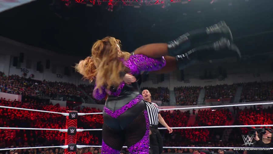WWE_Raw_01_01_24_Becky_vs_Nia_mp40189.jpg
