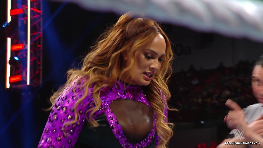 WWE_Raw_01_01_24_Becky_vs_Nia_mp40238.jpg