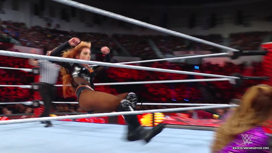 WWE_Raw_01_01_24_Becky_vs_Nia_mp40405.jpg