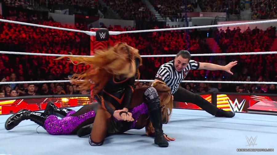 WWE_Raw_01_01_24_Becky_vs_Nia_mp40481.jpg
