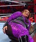 WWE_Raw_01_01_24_Becky_vs_Nia_mp40402.jpg