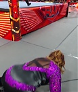 WWE_Raw_01_01_24_Becky_vs_Nia_mp40451.jpg