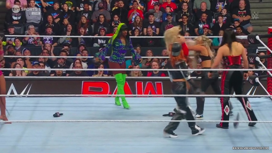 WWE01433.jpg