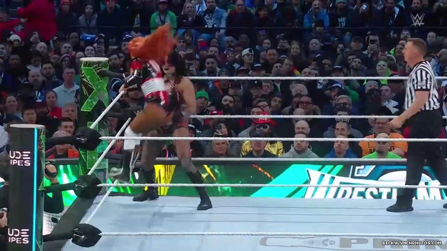 Becky_Mania_mp40482.jpg