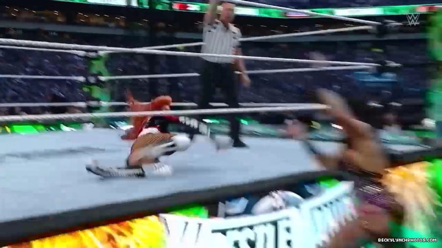 Becky_Mania_mp40514.jpg