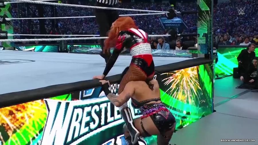 Becky_Mania_mp40517.jpg