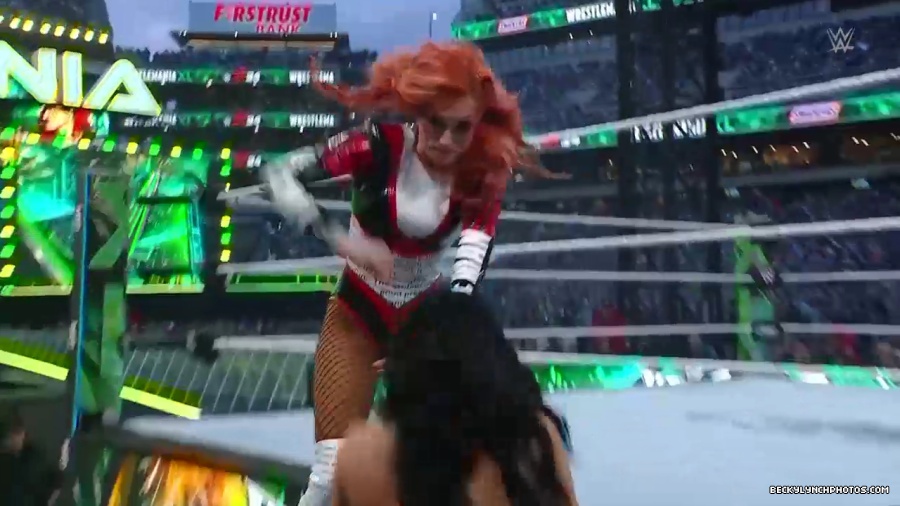 Becky_Mania_mp40524.jpg