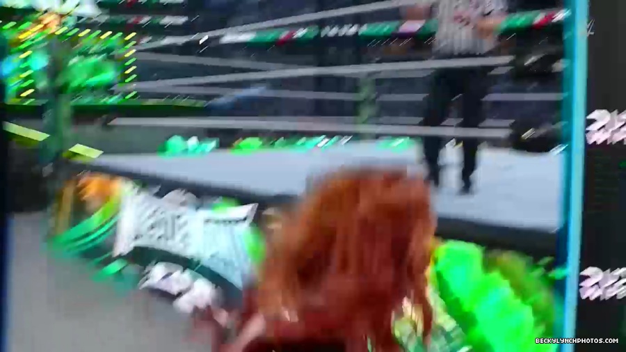 Becky_Mania_mp40527.jpg