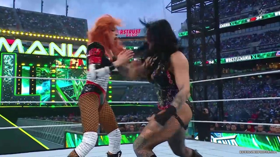 Becky_Mania_mp40538.jpg