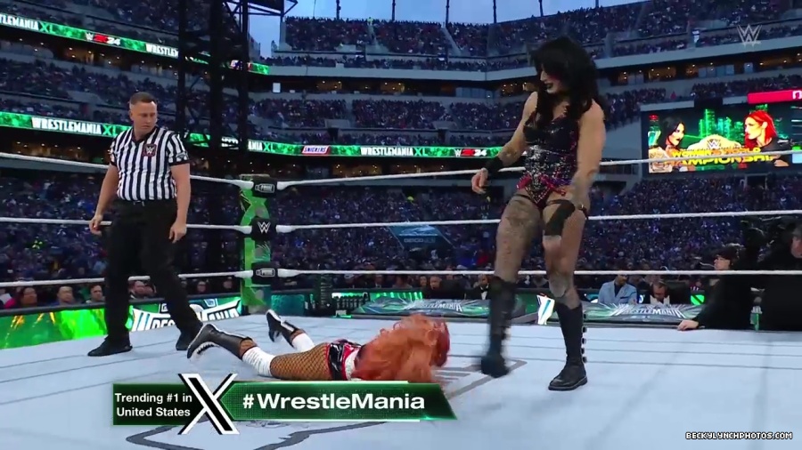 Becky_Mania_mp40631.jpg