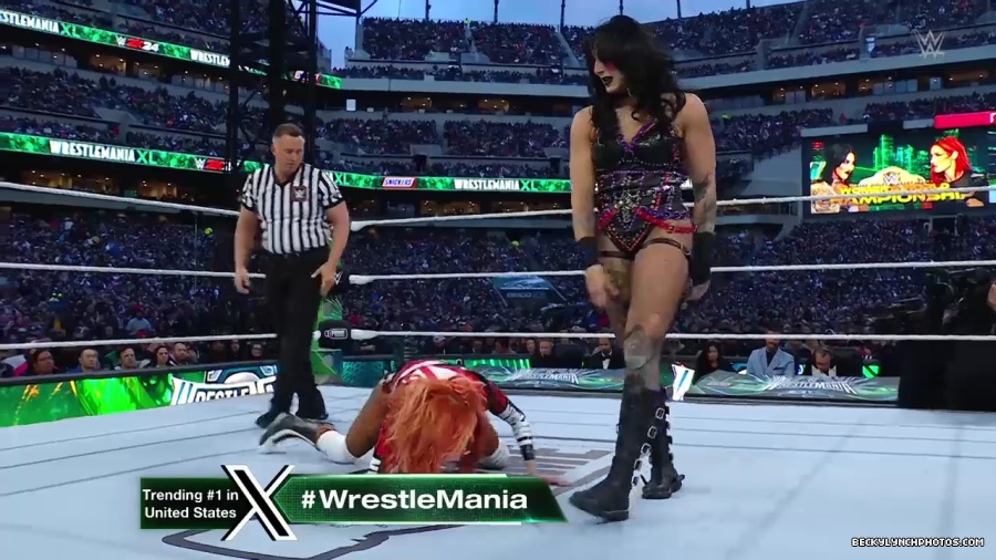 Becky_Mania_mp40632.jpg