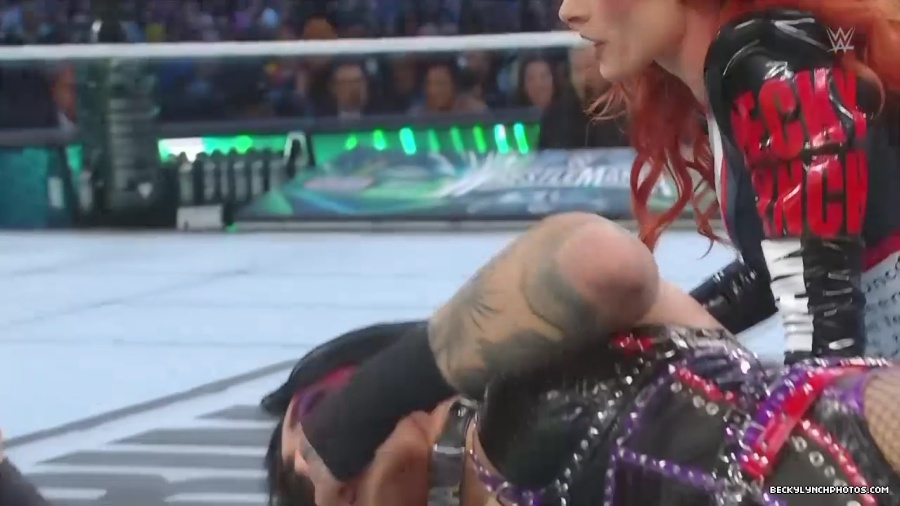 Becky_Mania_mp40763.jpg