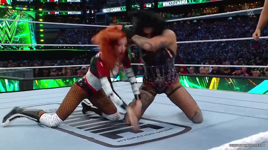 Becky_Mania_mp40913.jpg