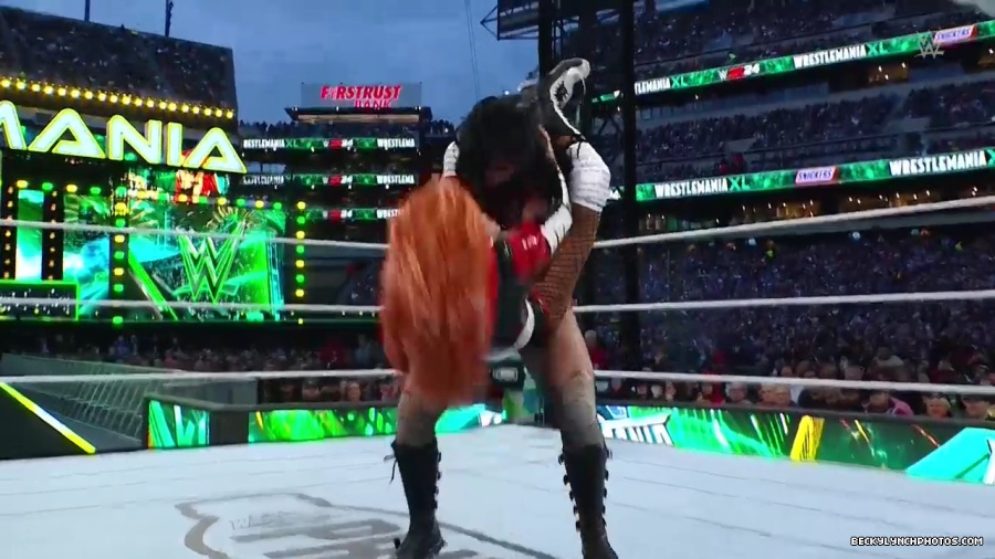 Becky_Mania_mp40967.jpg