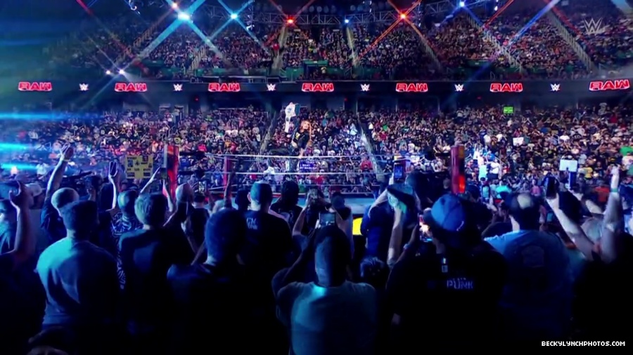 WWE01275.jpg