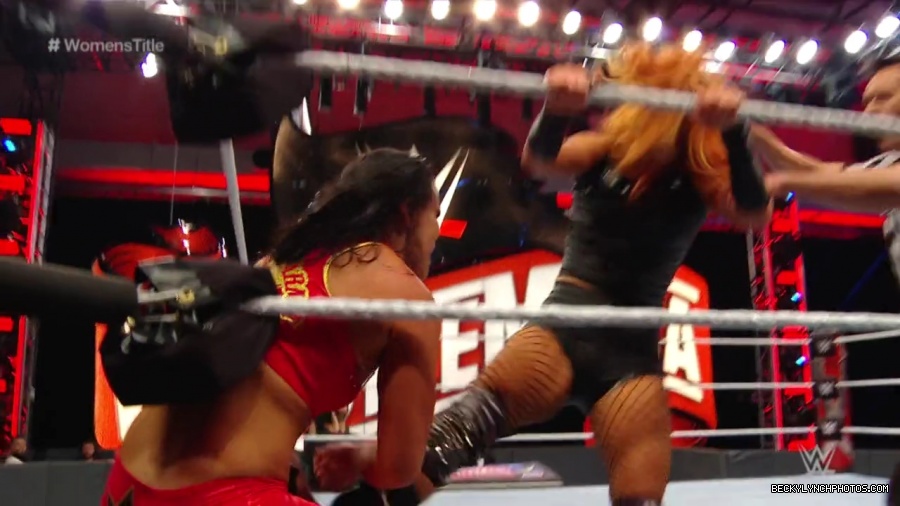 pfa-wwe_wrestlemania36_p1_720p_mkv6923.jpg