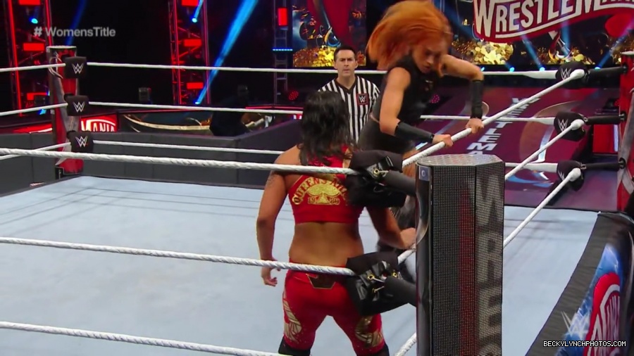 pfa-wwe_wrestlemania36_p1_720p_mkv6950.jpg
