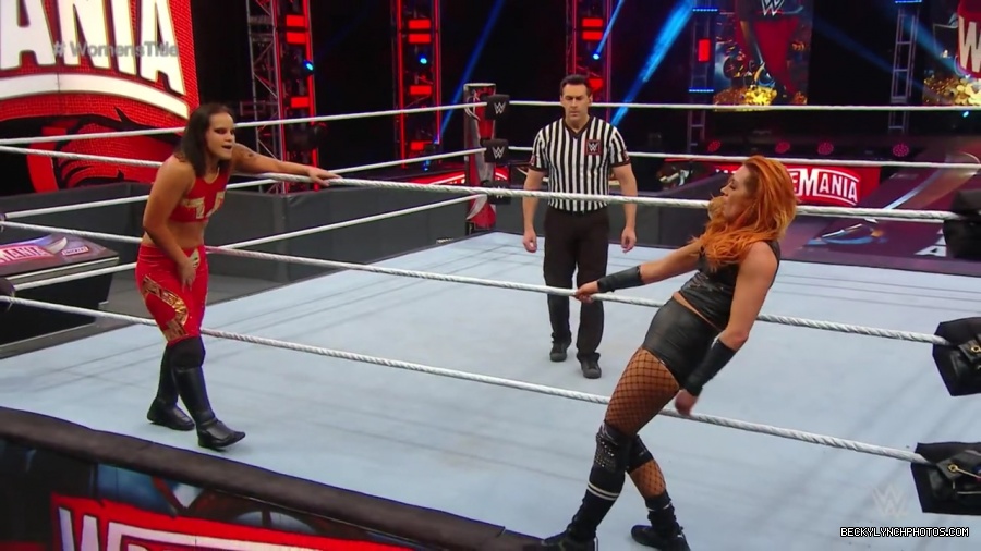 pfa-wwe_wrestlemania36_p1_720p_mkv7057.jpg
