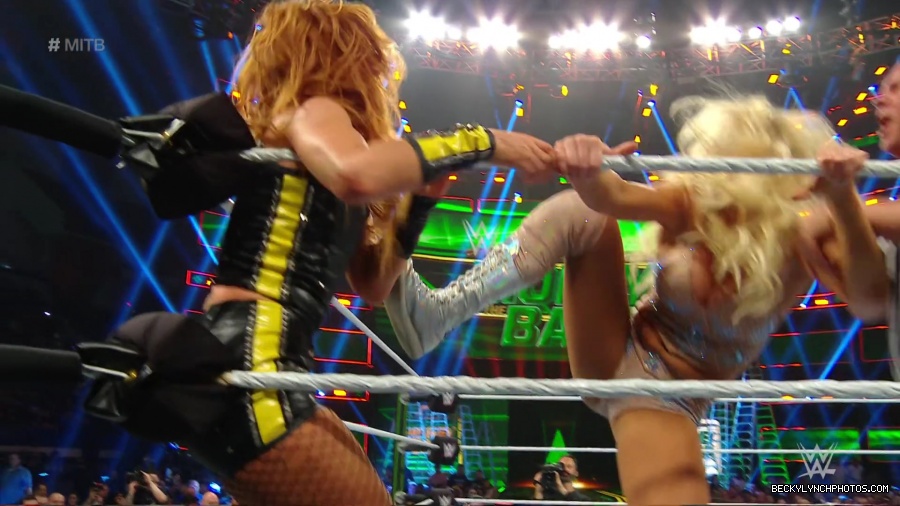 MITB_19_mp44364.jpg