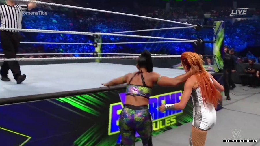 Bianca_and_Sasha_ER_mp44074.jpg